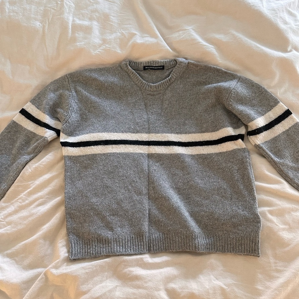 Brandy Melville sweater